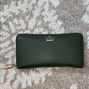 Kate Spade Olive Green Leather Wallet Sleek Design